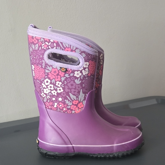 Bogs Big Kid Classic Garden Waterproof Boot Size Youth Size 3 - Picture 1 of 10